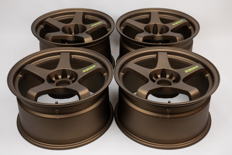 URAS NS-01 17" 9.5J +15, 9J +30 (5x114.3)