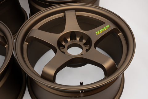 URAS NS-01 17" 9.5J +15, 9J +30 (5x114.3)