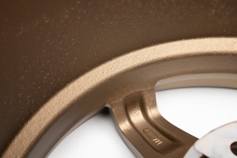URAS NS-01 17" 9.5J +15, 9J +30 (5x114.3)