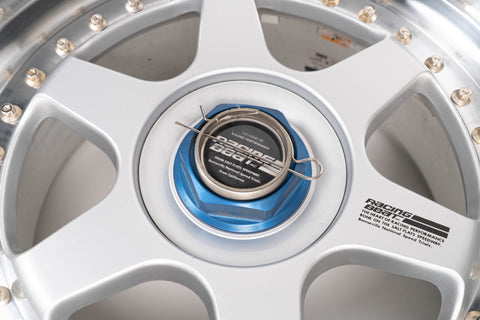 Racing Beat RB-02 17" 8J +35, 9J +35 (5x114.3)