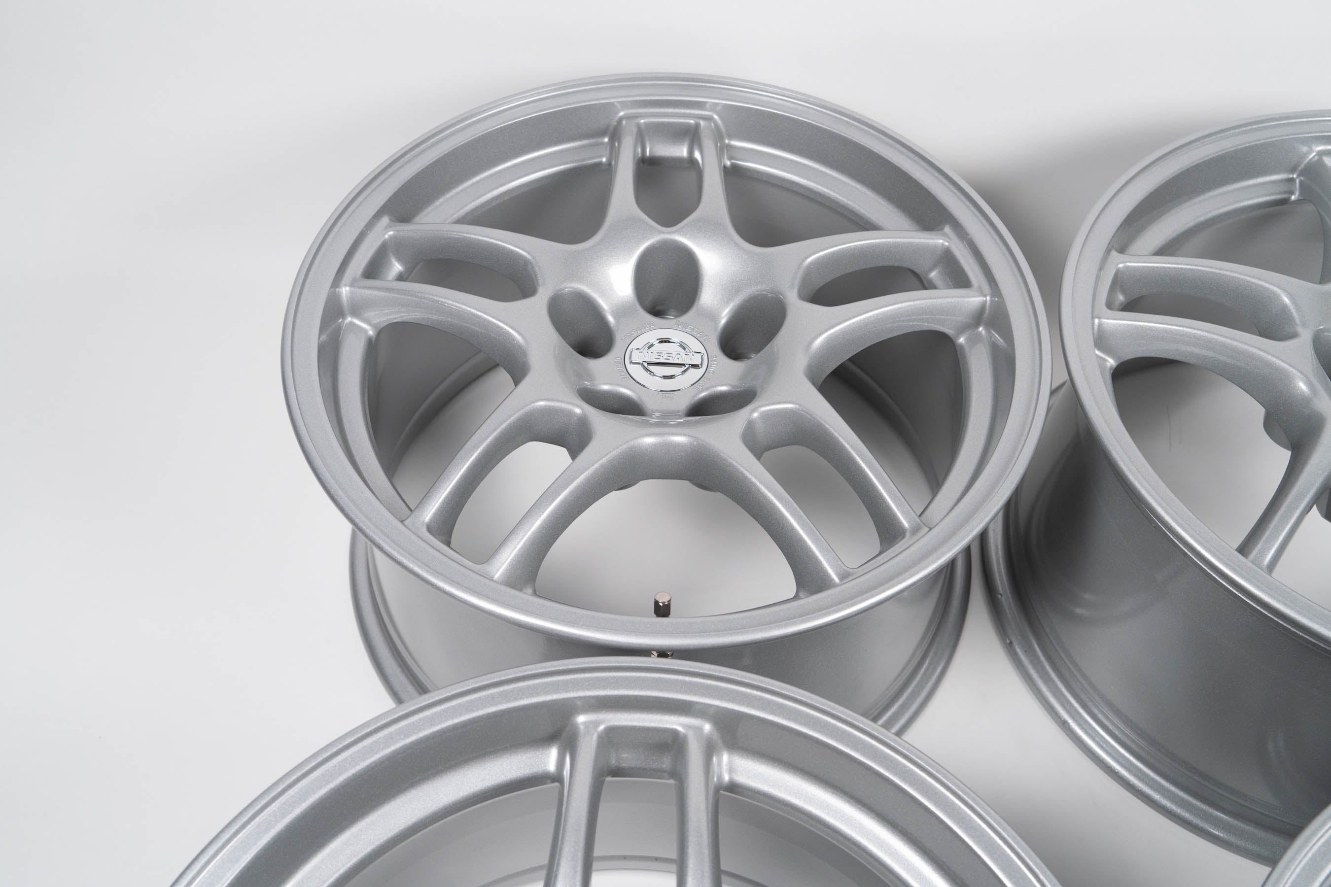 H*Y様 日産 スカイライン R33 GT-R純正ホイール 17ｘ9J ＋30 Nissan Skyline R33 GTR 17