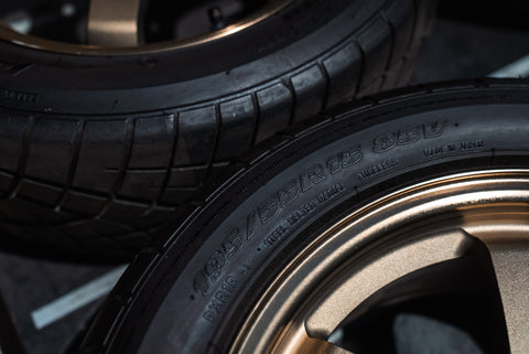 Rays Engineering Volk TE37 15" 6.5J +45 (5x114.3) *Tires Included*