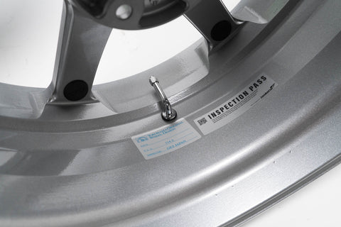 Yokohama AVS Model 6 17" 8J +35, 9J +35 (5x114.3)