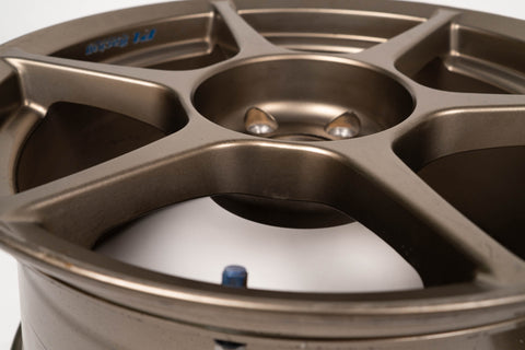 Buddy Club P1 17" 8J +32 (5x114.3) Pair