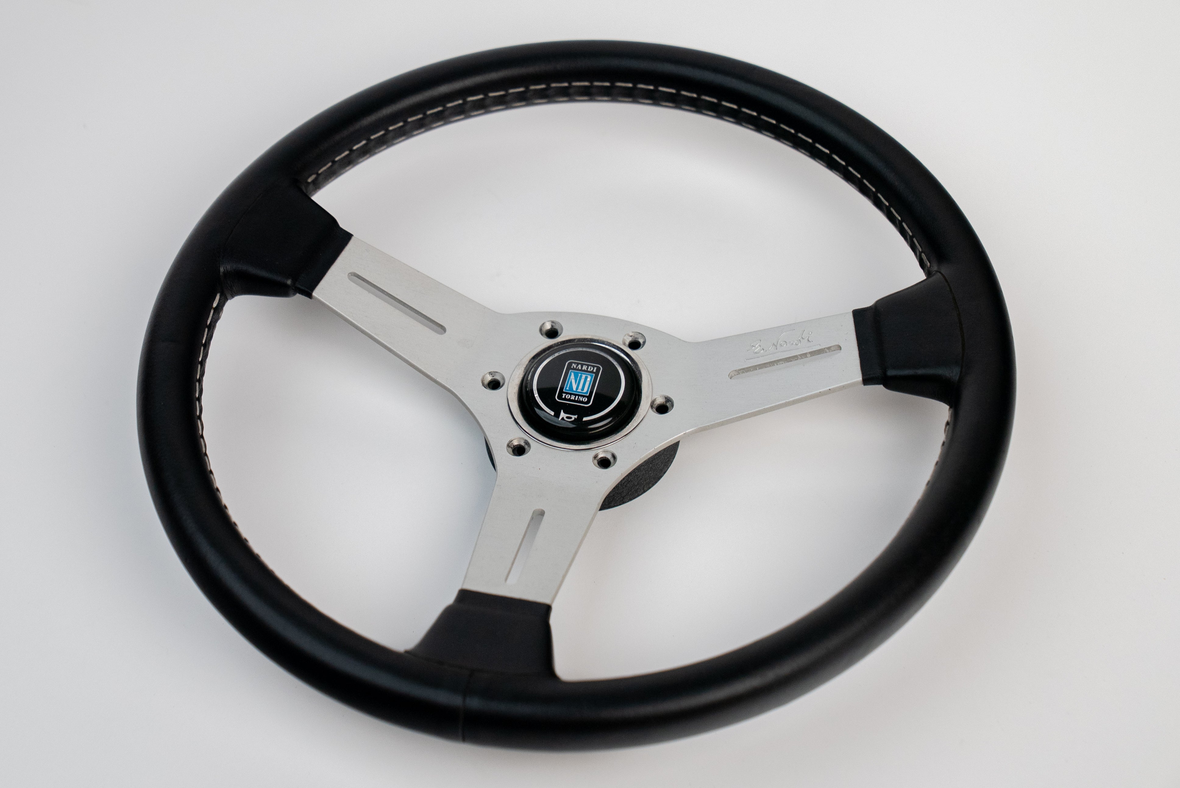 Nardi ナルディ コンペティション　360mm 360mm Nardi Competition *Old Model* – GET Japan