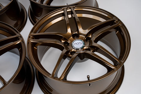 Yokohama AVS Model 5 17" 8J +30 (5x114.3)