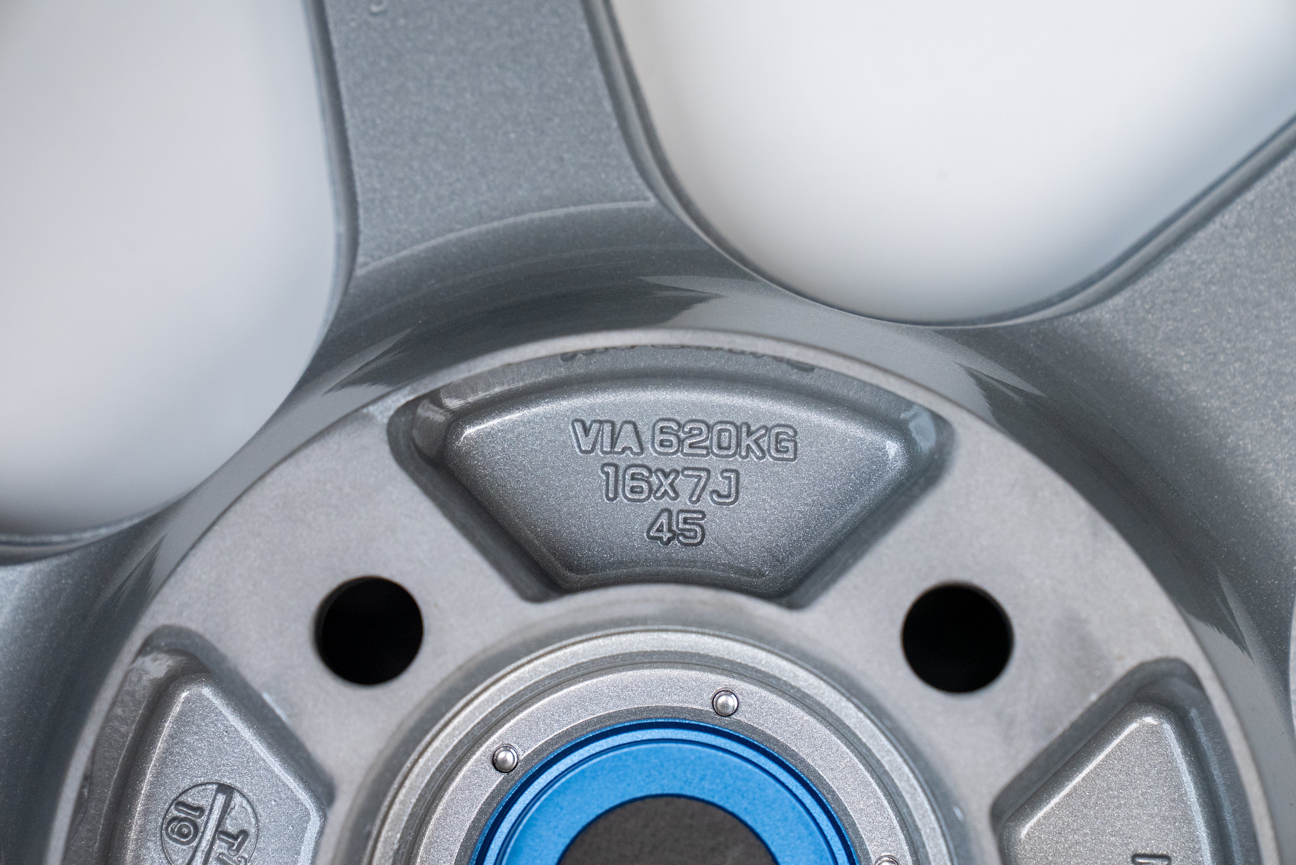 Yokohama AVS Model 6 16