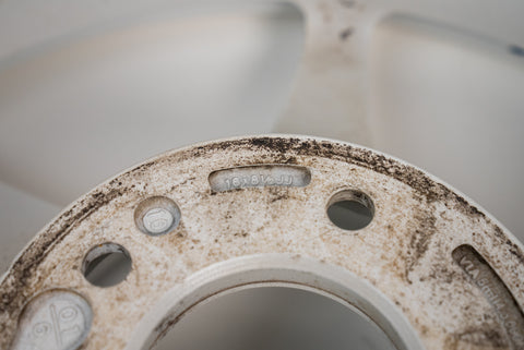 Buddy Club P1 16" 8.5J +37, 8.5J +27  (5x114.3)