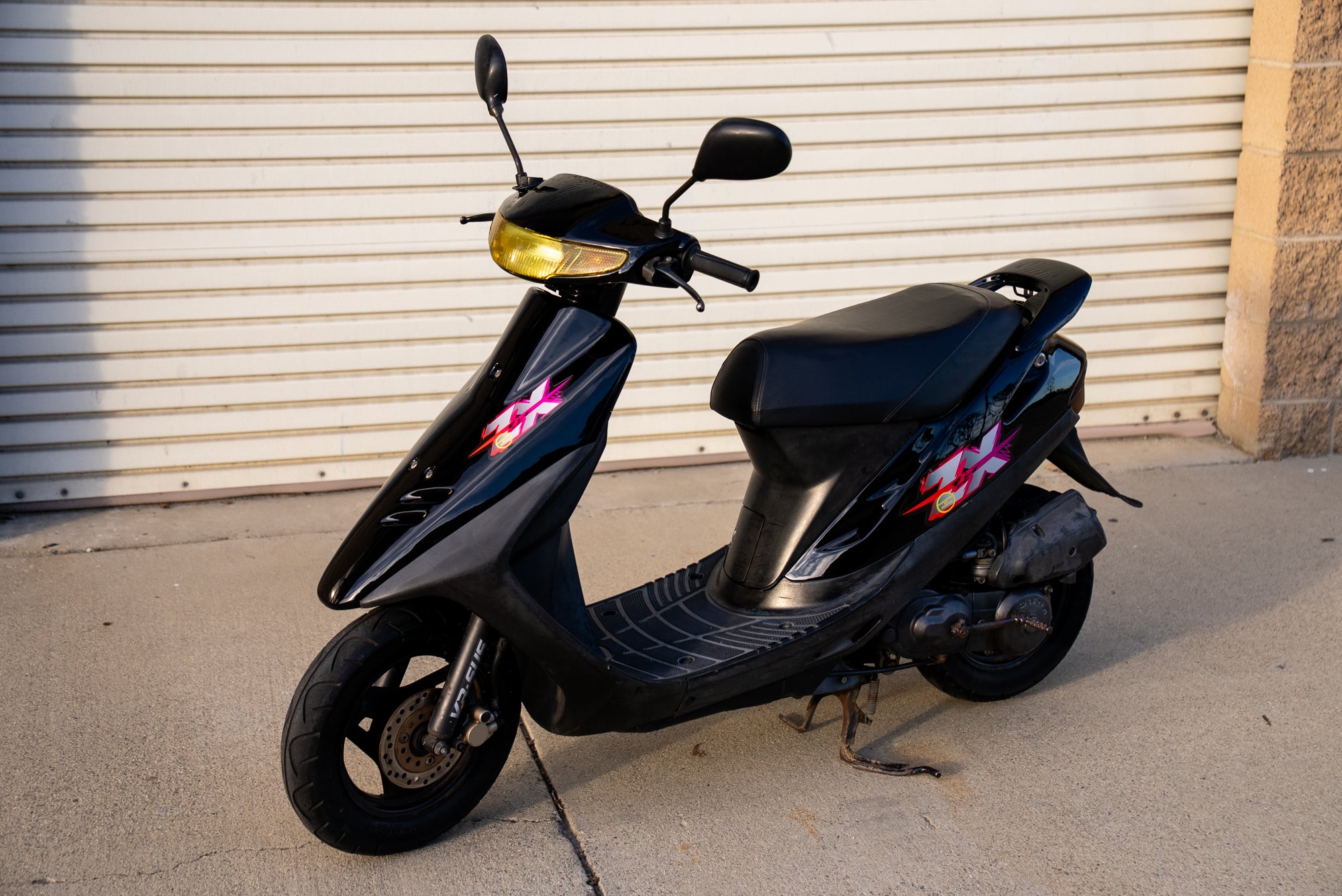 はな　36 1998 Honda Super Dio ZX (AF28) ☆ Pick up only – GET Japan