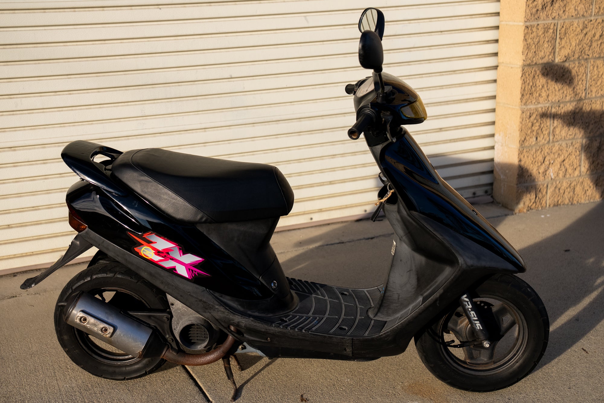 はな　36 1998 Honda Super Dio ZX (AF28) ☆ Pick up only – GET Japan