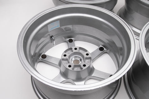 Yokohama AVS Model 6 17" 9J +20 (5x114.3)