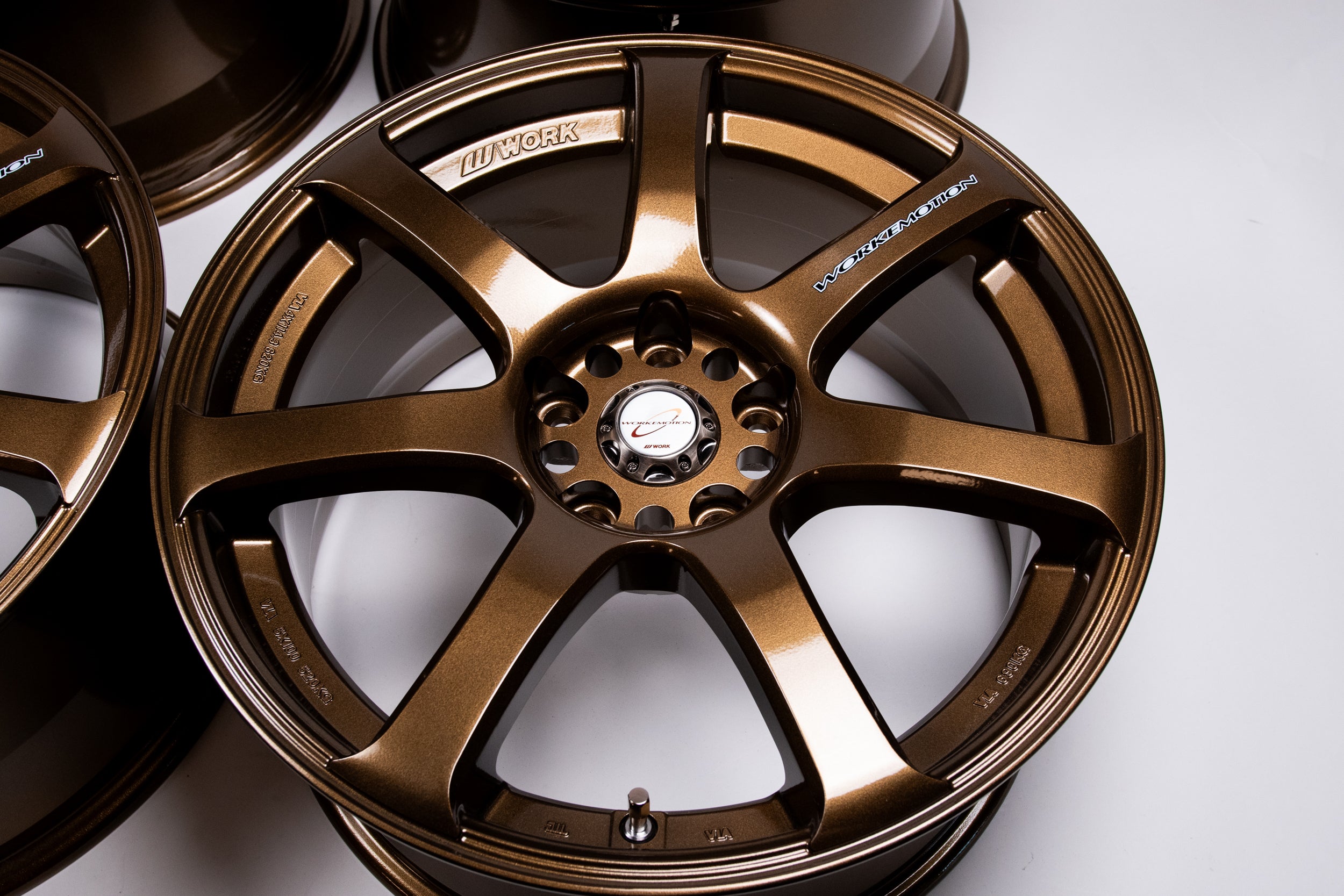 WORK Emotion XT7 18” 9.5J +38, 8.5J +38 (5x114.3) – GET Japan