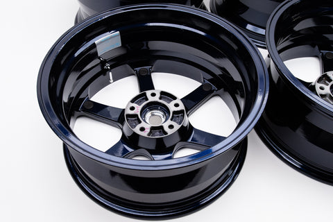 Yokohama AVS Model 6 17" 9J +35, 8J +35 (5x114.3)