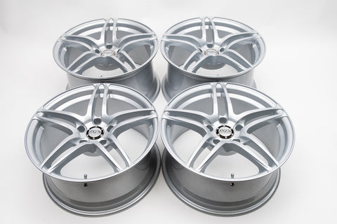 AVS Model 5 17" 9J +35, 8J +30 (5x114.3)