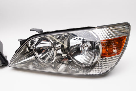 Toyota Altezza (SXE10/GXE10) Headlights