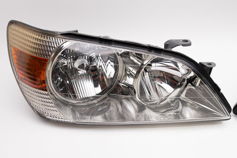 Toyota Altezza (SXE10/GXE10) Headlights