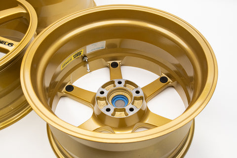 Yokohama AVS Model 6 17" 9J +45, 8J +40 (5x114.3)