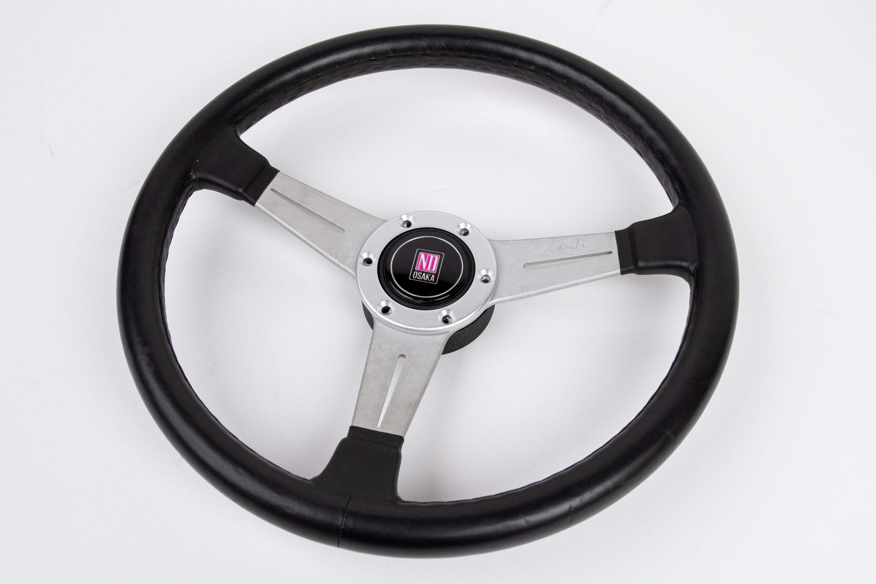 360mm Nardi Classic *Old Model, Osaka Horn* – GET Japan