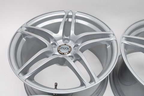 Yokohama AVS Model 5 17" 9J +40, 9J +45 (5x114.3)