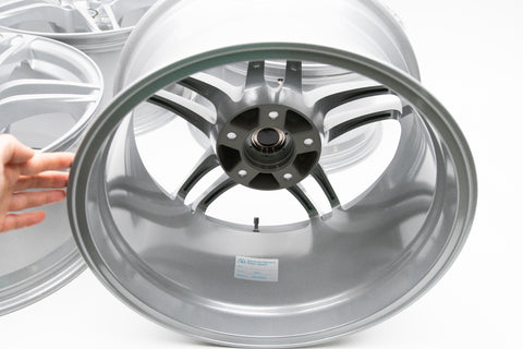 Yokohama AVS Model 5 17" 9J +40, 9J +45 (5x114.3)