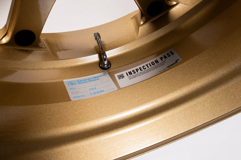 Yokohama AVS Model 6 18" 9J +35, 8J +35 (5x114.3)