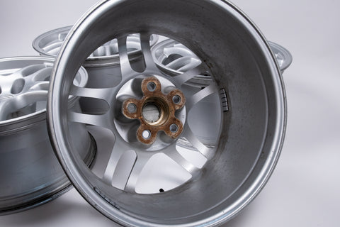 Nissan Skyline R33 GTR 17" 9J +30 (5x114.3)