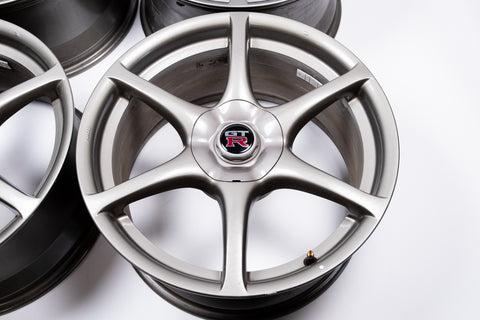Nissan Skyline R34 GTR 18" 9J +30 (5x114.3)
