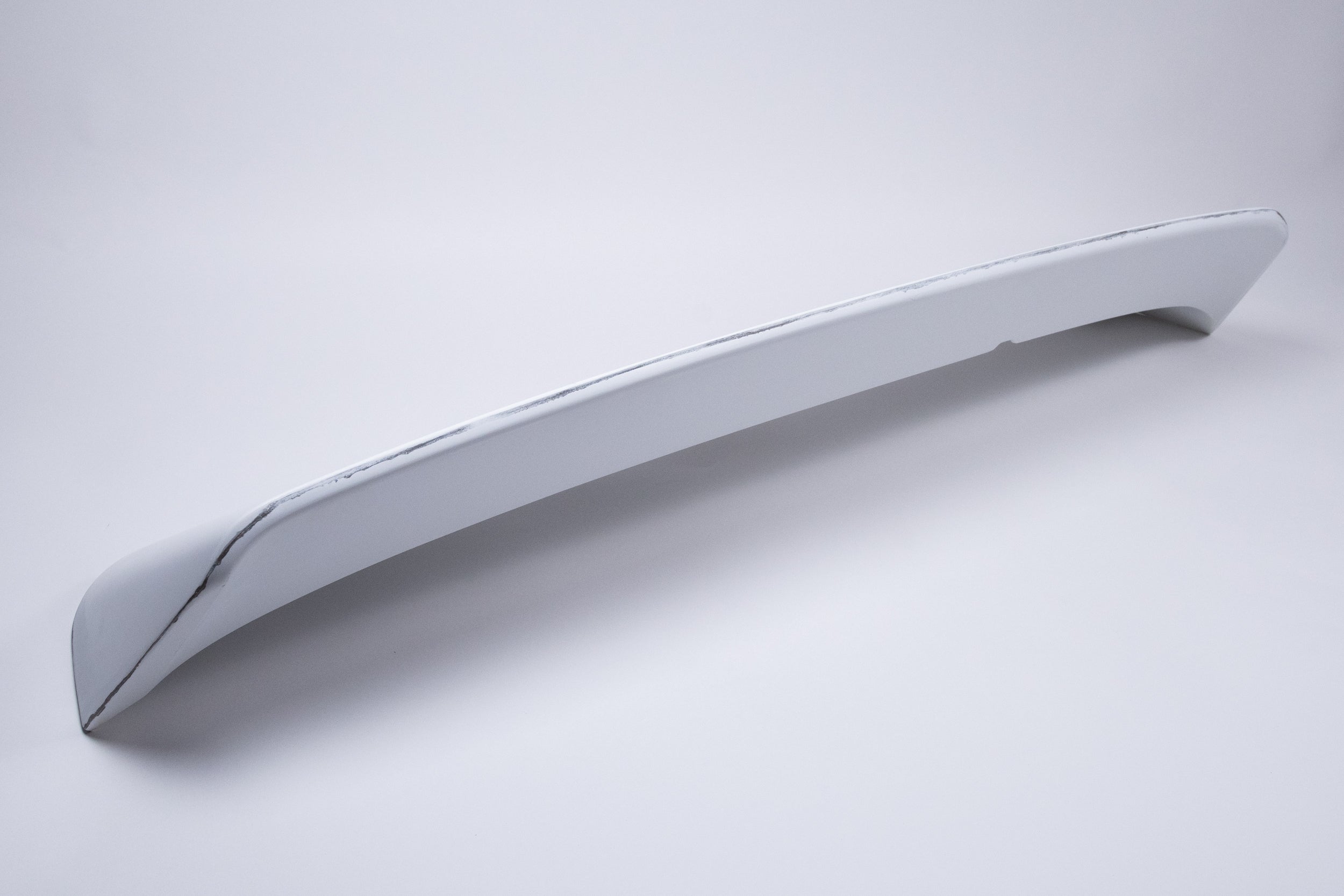Toyota Altezza Gita (GXE10) Roof Wing – GET Japan