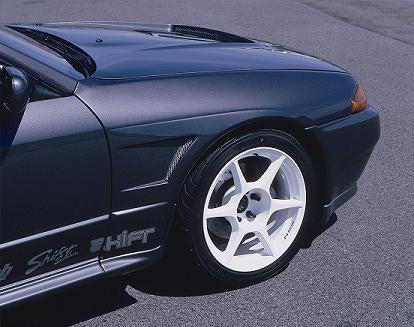 Shift Sports Nissan Skyline GT-R (BNR32) Aero Fenders, FRP