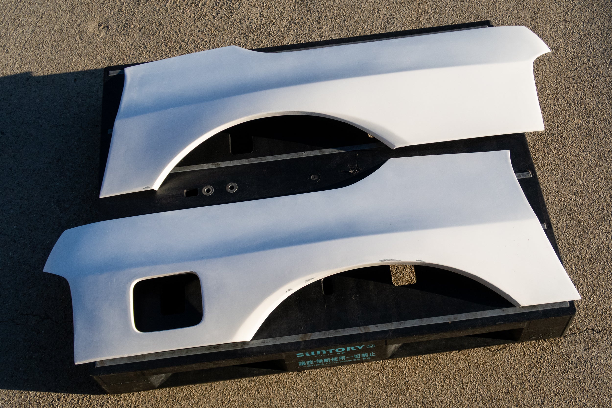 Foresight Mazda FC3S RX7 35mm Rear Fender – GET Japan