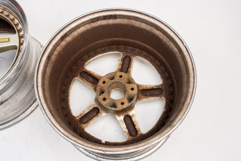 Desmond Wise Sports 18" 10J +42 (5x114.3) Pair