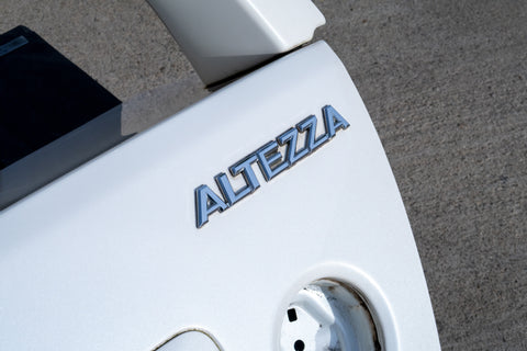 Toyota Altezza SXE10 Trunk & TRD Spoiler