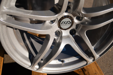 Yokohama AVS Model 5 17" 9J +40, 9J +45 (5x114.3)