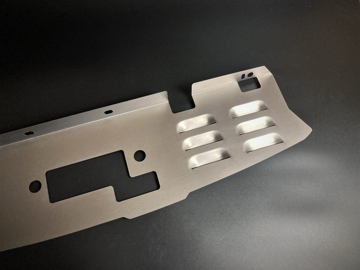 ARC Brazing Nissan Skyline GT-R (BNR34) Titanium Hood Panel