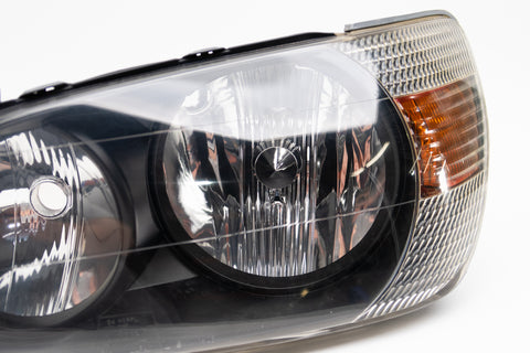 Toyota Altezza (SXE10/GXE10) Headlights