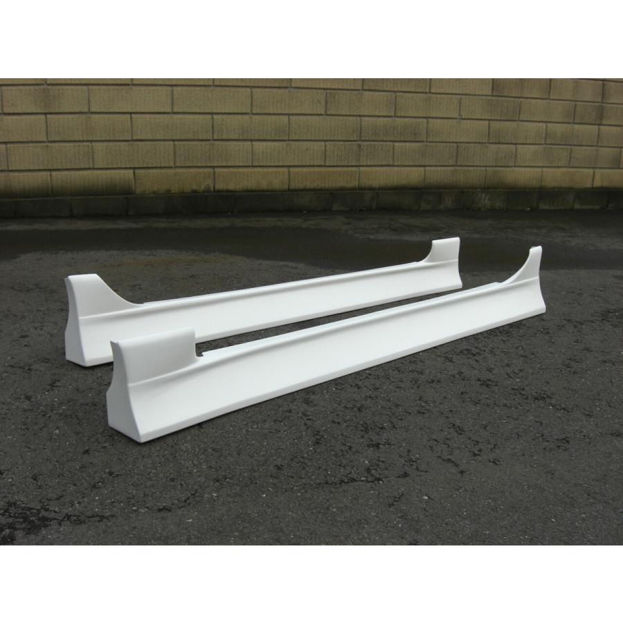 PS Duce Nissan Skyline R33 Side Steps (4 Door)