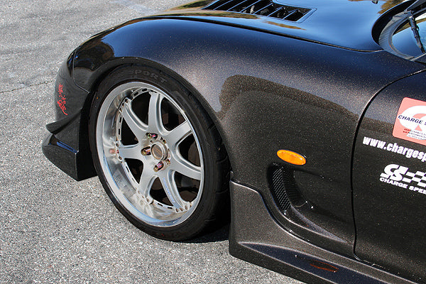 CHARGESPEED Mazda RX-7 (FD3S) D-1 Style Vented Front Fenders TYPE-2 (20mm Wider per Side Duct)