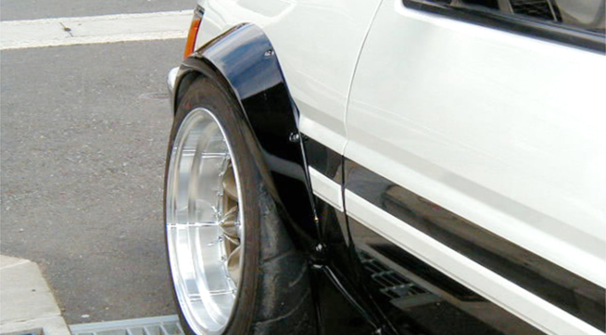 Crystal Body Yokohama Toyota Corolla Levin / Trueno (AE86) Over Fenders (Levin and Trueno)