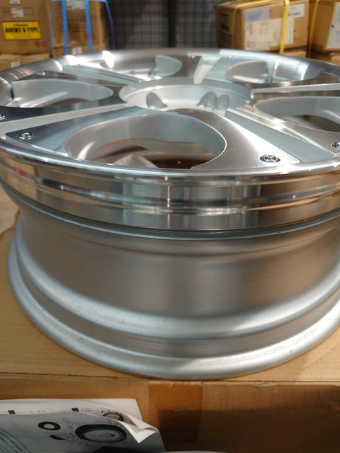 G-Corporation Velvet BLAZE - 4&5x114.3  18x7.5 +45
