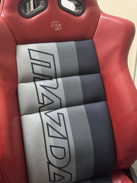 Mazdaspeed Mu-Len Leather Sport Seats (Red)