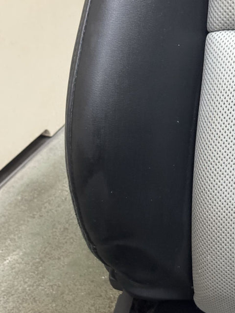 Mazdaspeed Mu-Len Leather Sport Seats (Black)