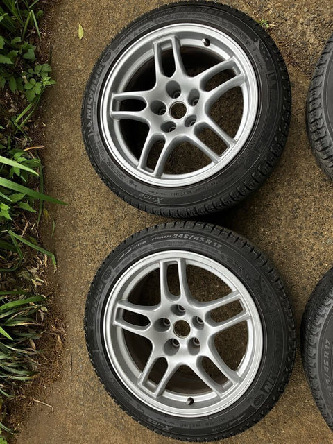 R33 GTR by BBS Japan 17" 9J +30 (5x114.3)