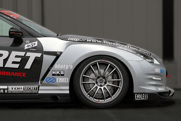Top Secret R35 Front Wide Fenders TYPE 2