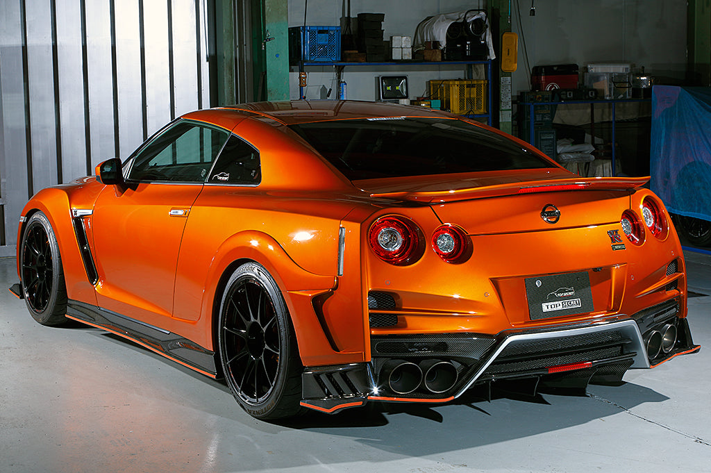 Top Secret R35 M17 Rear Over Fenders