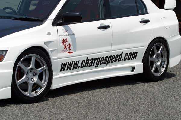 CHARGESPEED Mitsubishi Lancer Evolution VIII (CT9A) Side Steps (Evo VII and VIII and IX)