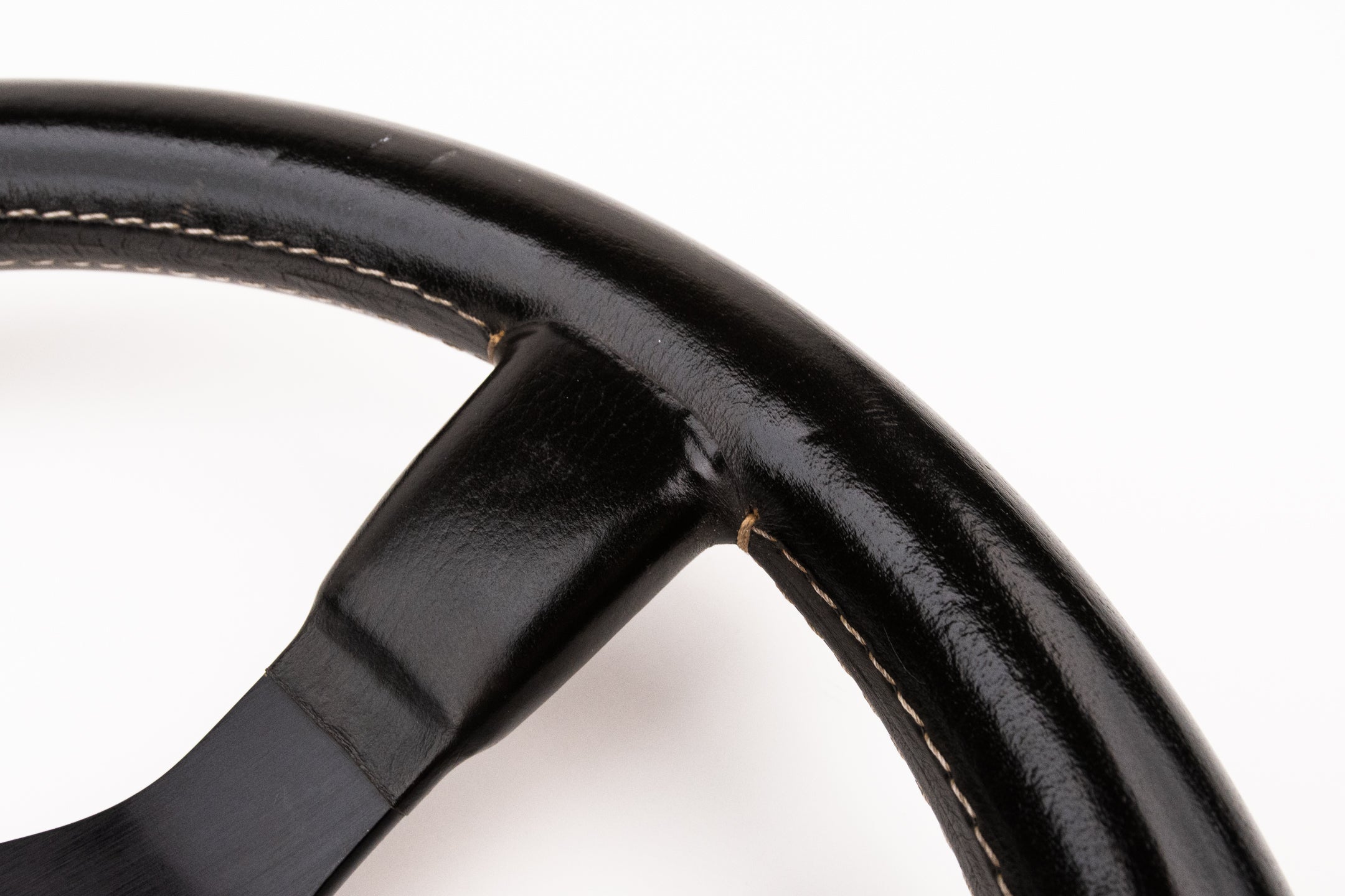 350mm MOMO Cavallino – GET Japan