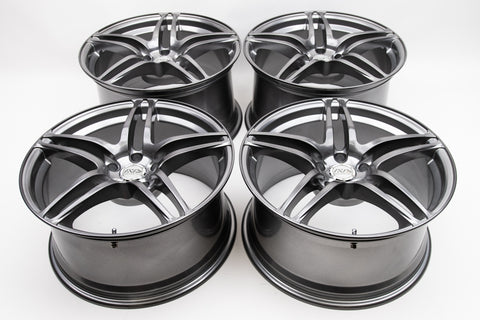 AVS Model 5 18" 10J +45, 9J +35 (5x114.3)